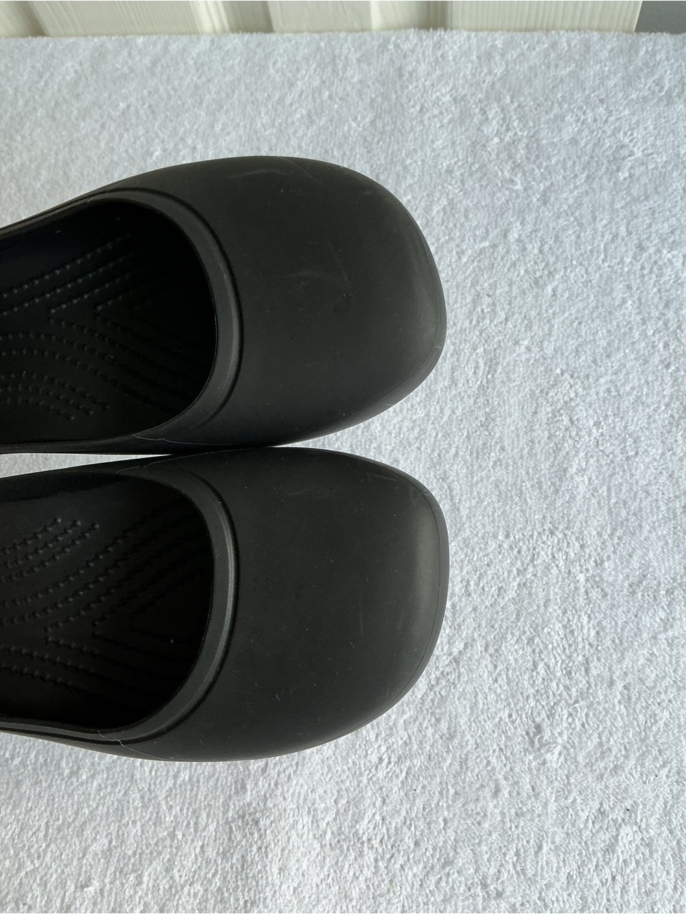 Women’s Black Casual Slip-On Ballet Flats - Picture 4 of 10